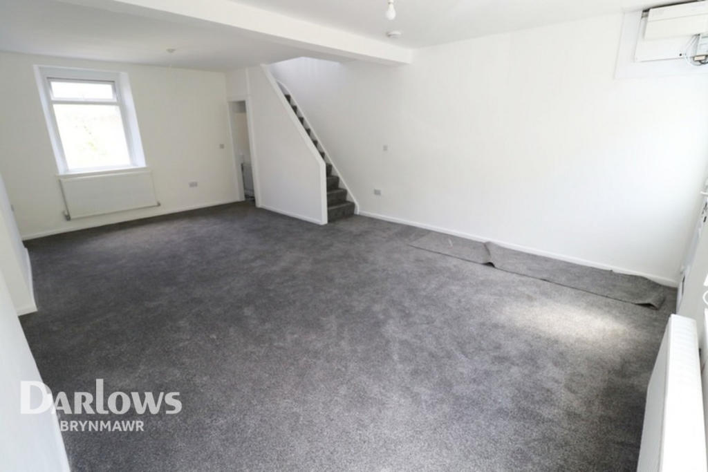 Second angle of the refurbished living room